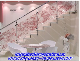 Cầu thang kính nghệ thuật - Công Ty TNHH Thương Mại Và Xây Dựng Phú Thái